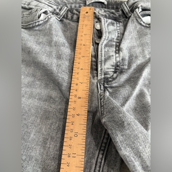 H&M straight fit grey wash button fly denim jeans size 6 28” waist - Picture 5 of 13